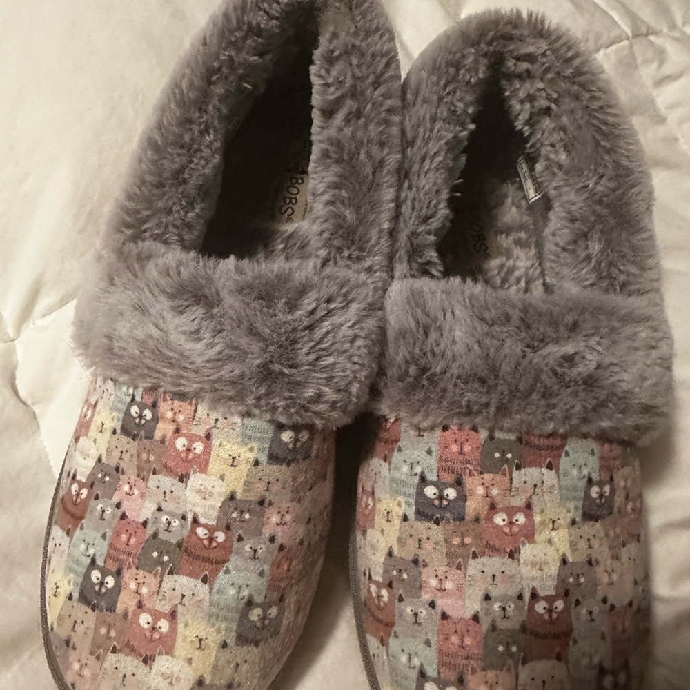 BOBS by Skechers Slippers – Women’s 6.5 (Cat Print, Gently Used)